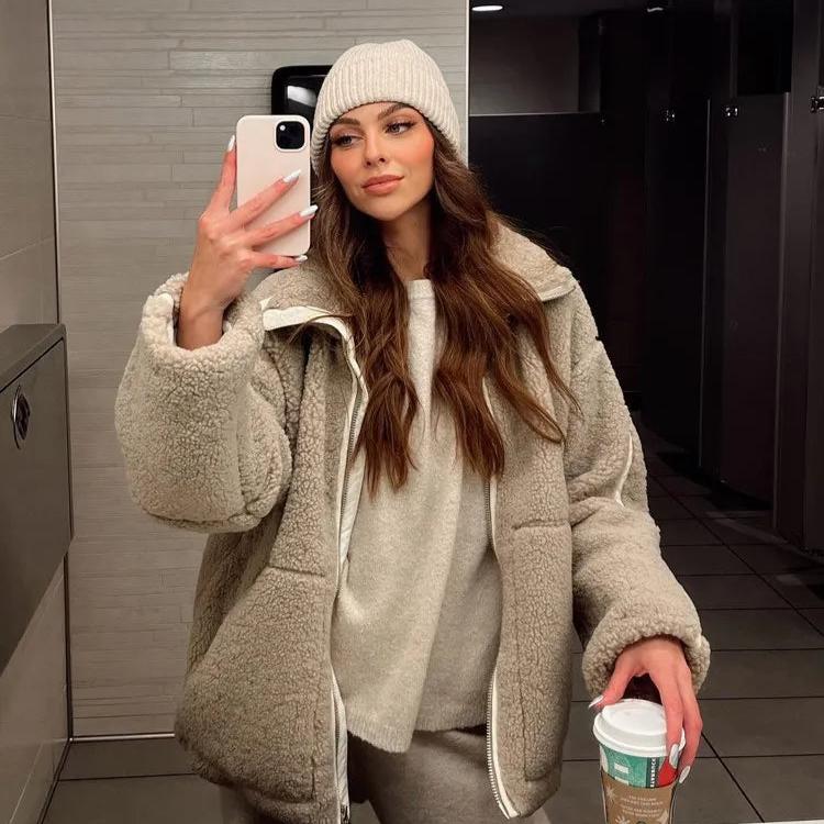 DORA™ | Weiche Teddyjacke