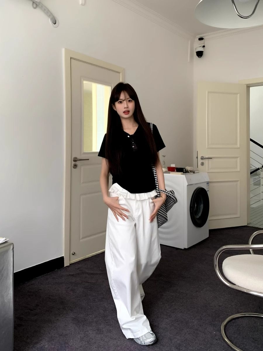 PAISLEY™ – Elegante Jeans mit Spitzenbesatz und weitem Bein