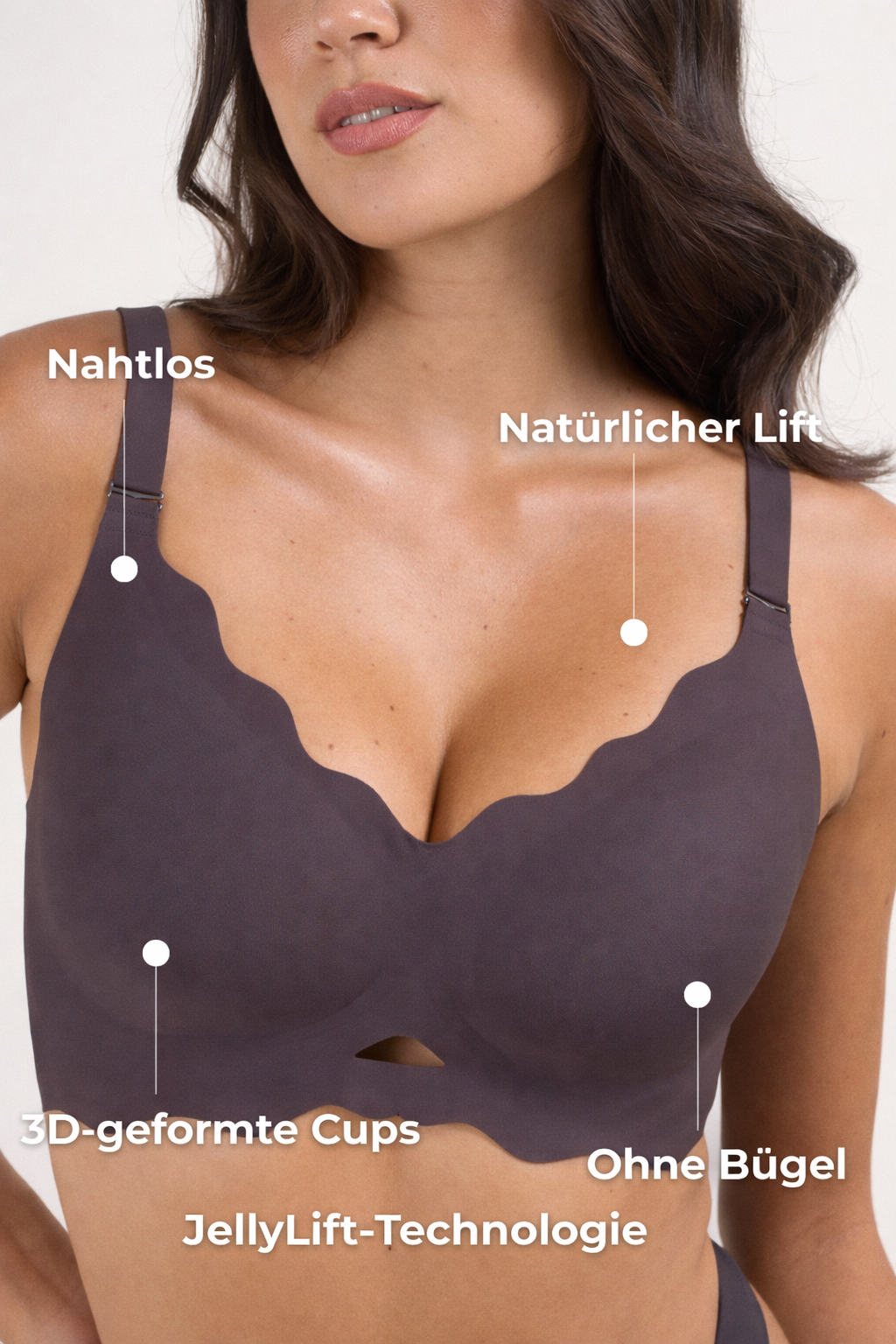Nahtloser, bügelloser BH mit gewelltem Rand und feinen Details