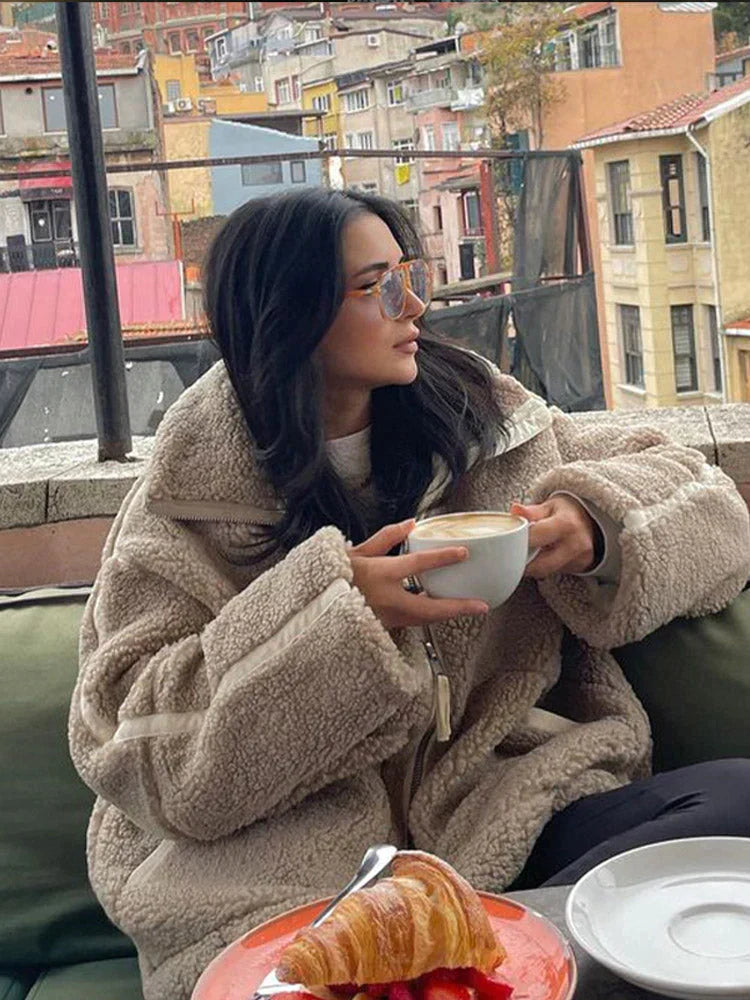 ISLA™ - Luxe Teddyjacke